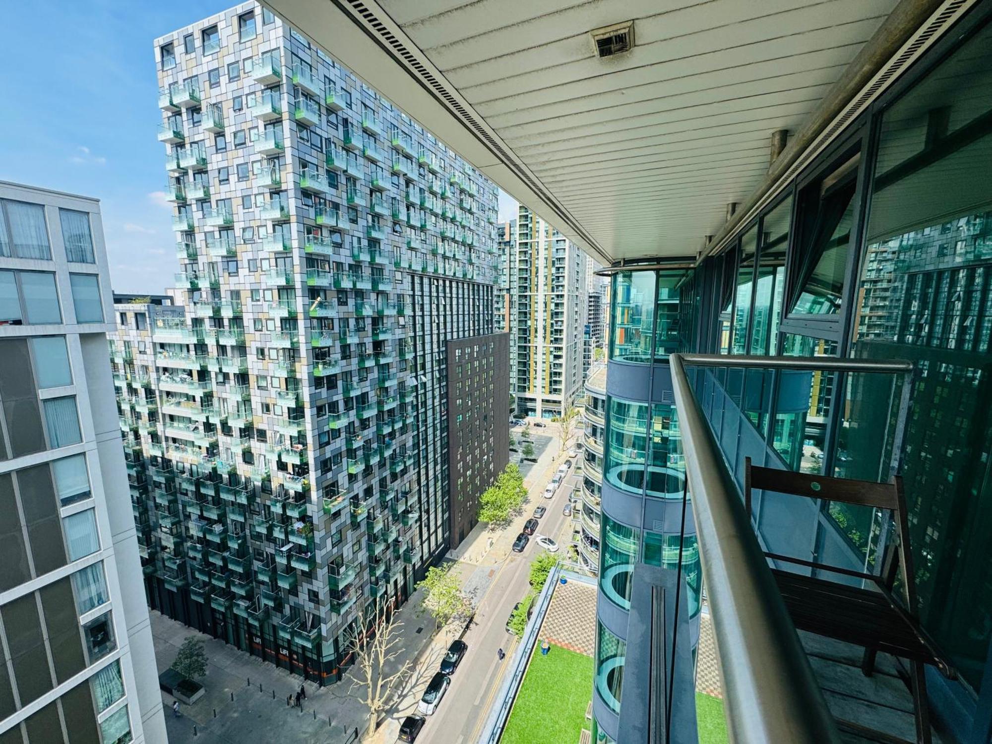 Modern 2Bed 2Bath Apartment Canary Wharf - Upto 5 Person London Exteriör bild