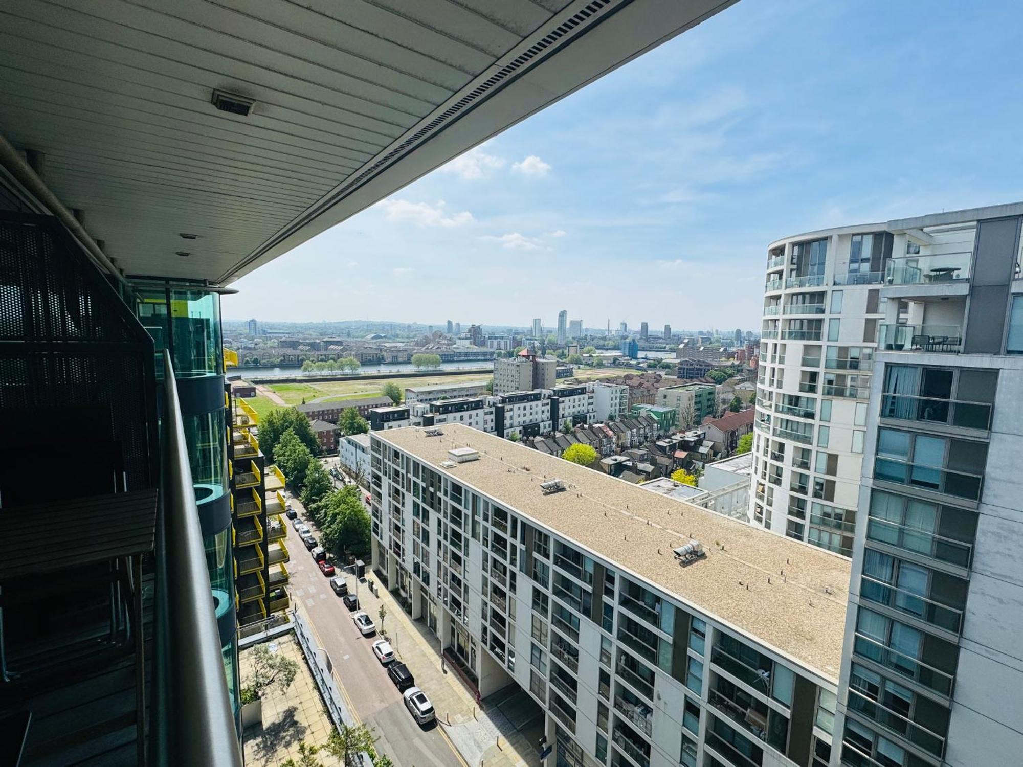 Modern 2Bed 2Bath Apartment Canary Wharf - Upto 5 Person London Exteriör bild