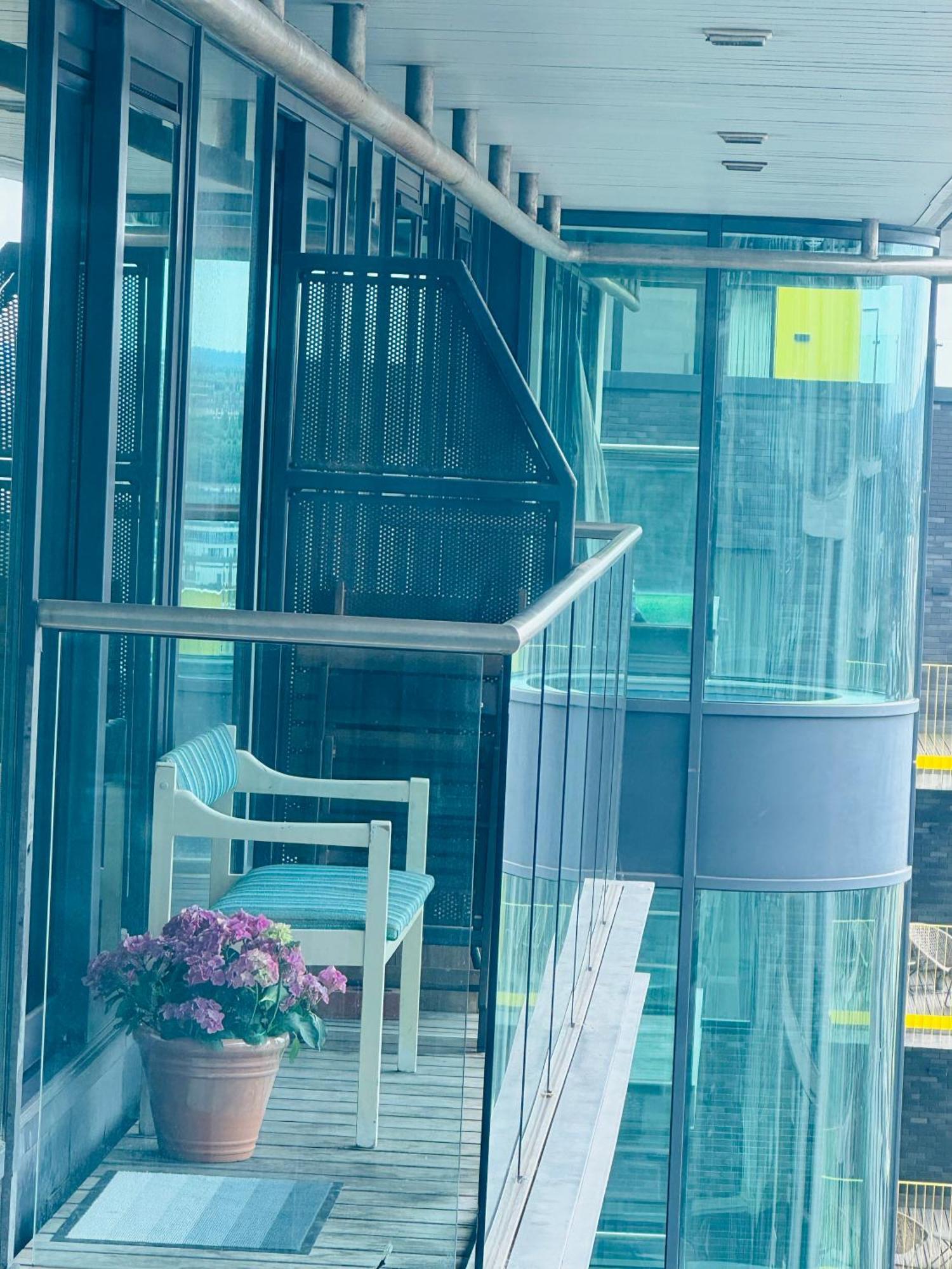 Modern 2Bed 2Bath Apartment Canary Wharf - Upto 5 Person London Exteriör bild